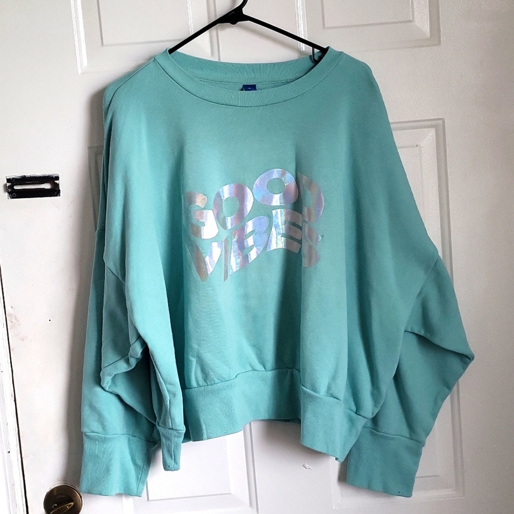 Old Navy. Sweatshirt. Plus Size 3X. Good Vibes Print.